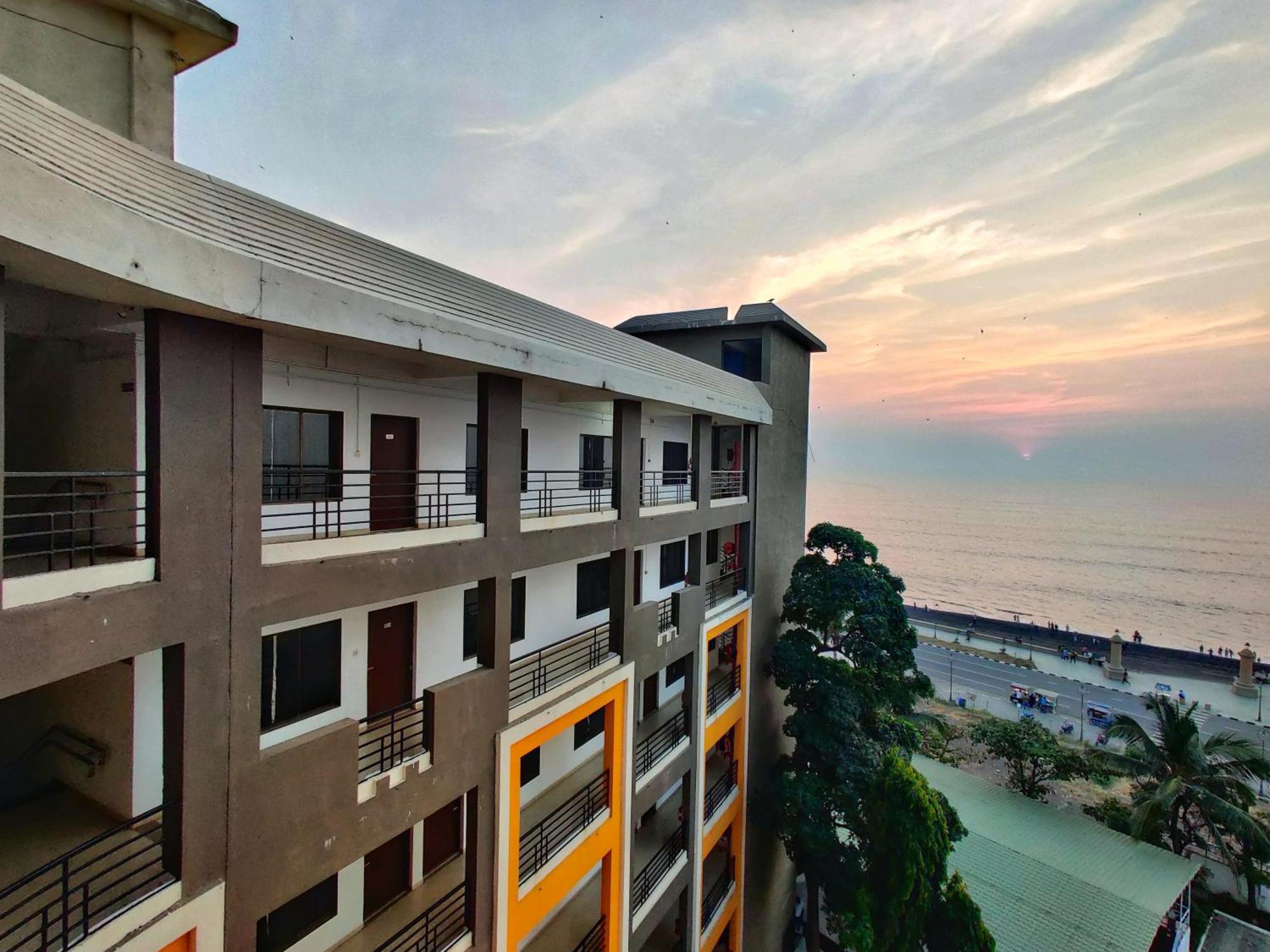 Golden Chariot Hotel Daman Zewnętrze zdjęcie