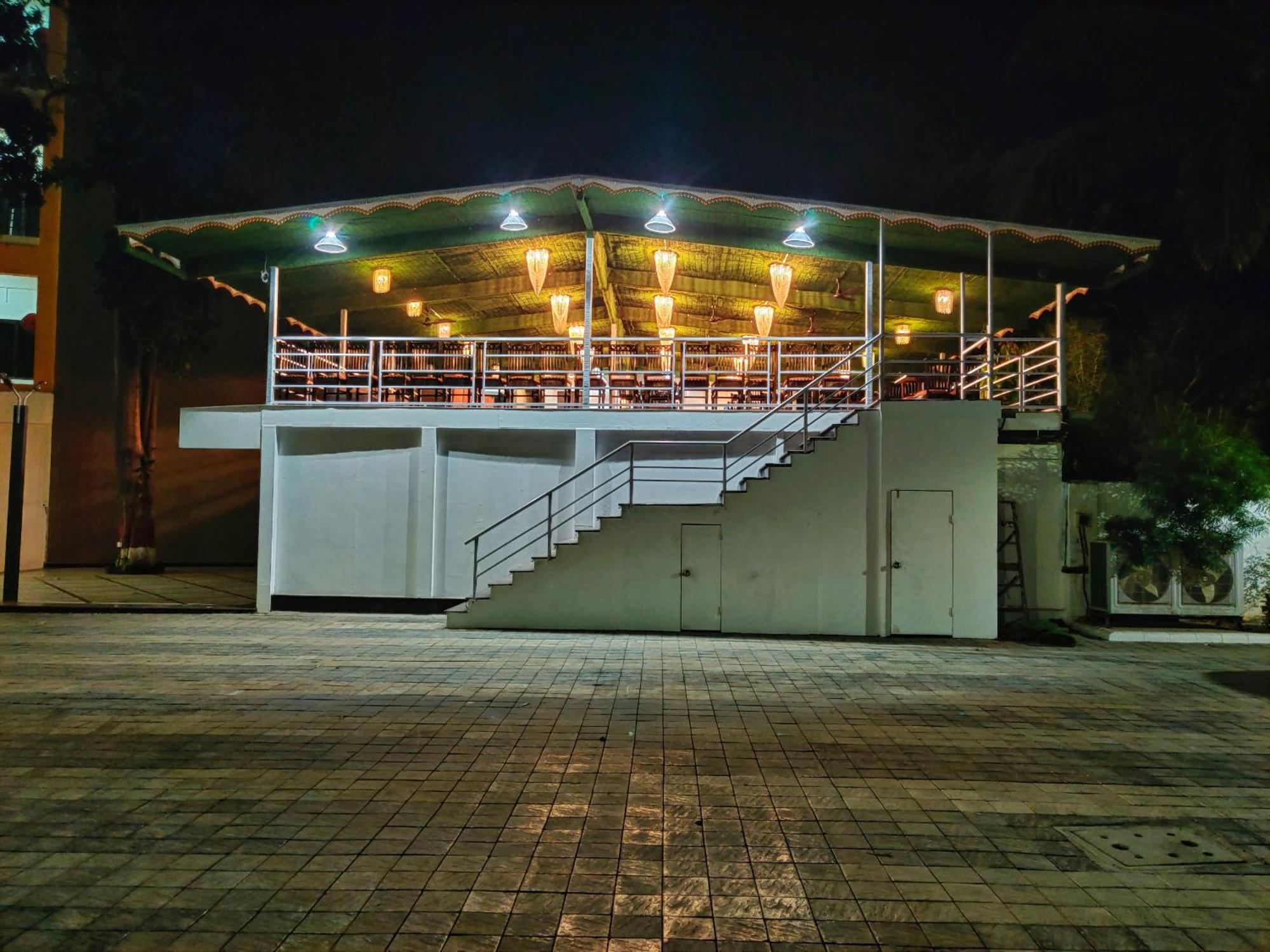 Golden Chariot Hotel Daman Zewnętrze zdjęcie