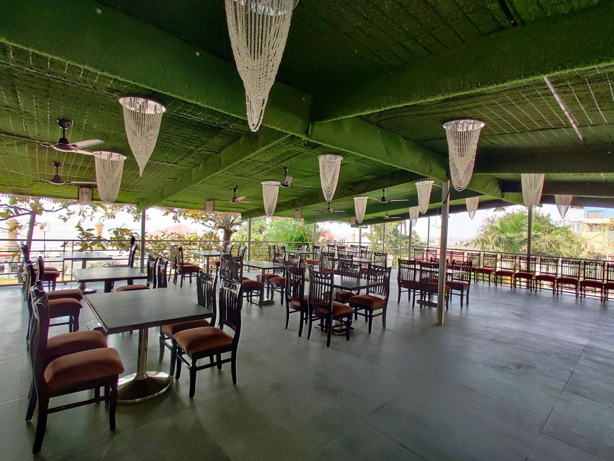 Golden Chariot Hotel Daman Zewnętrze zdjęcie