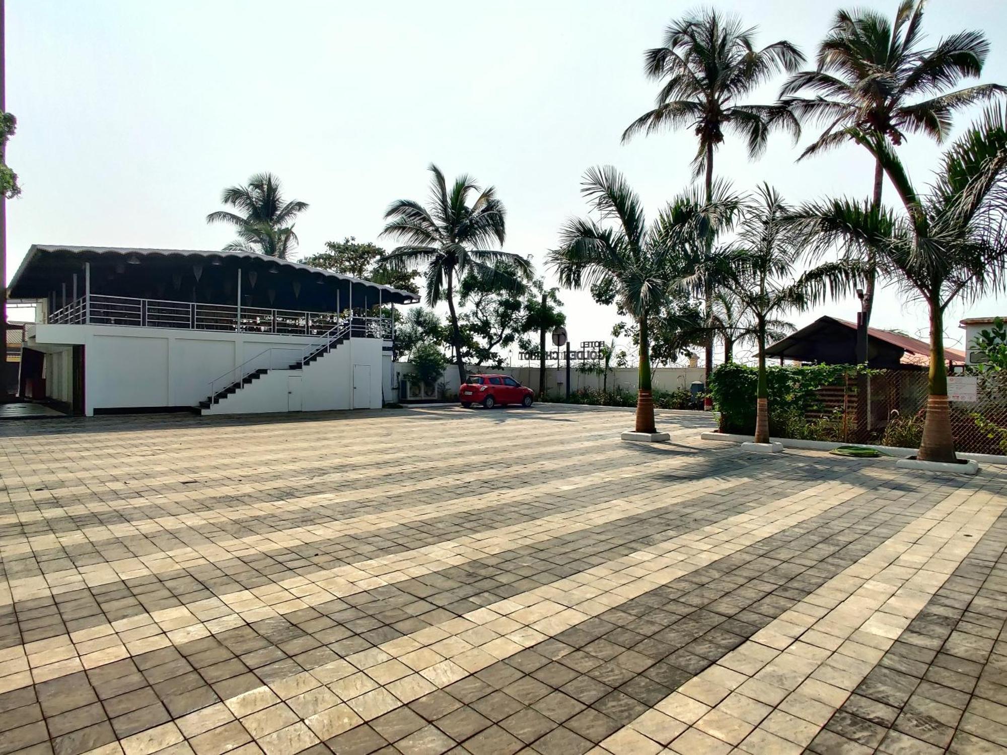 Golden Chariot Hotel Daman Zewnętrze zdjęcie