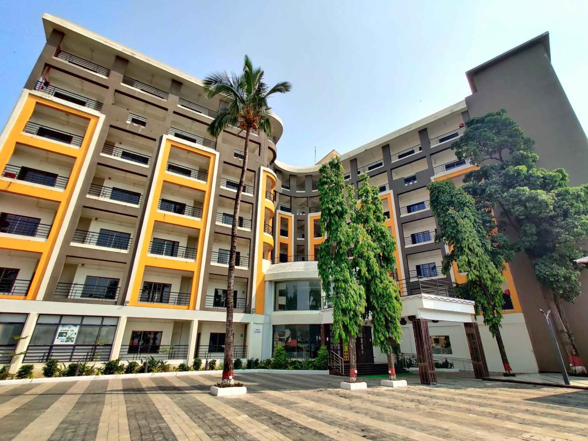 Golden Chariot Hotel Daman Zewnętrze zdjęcie