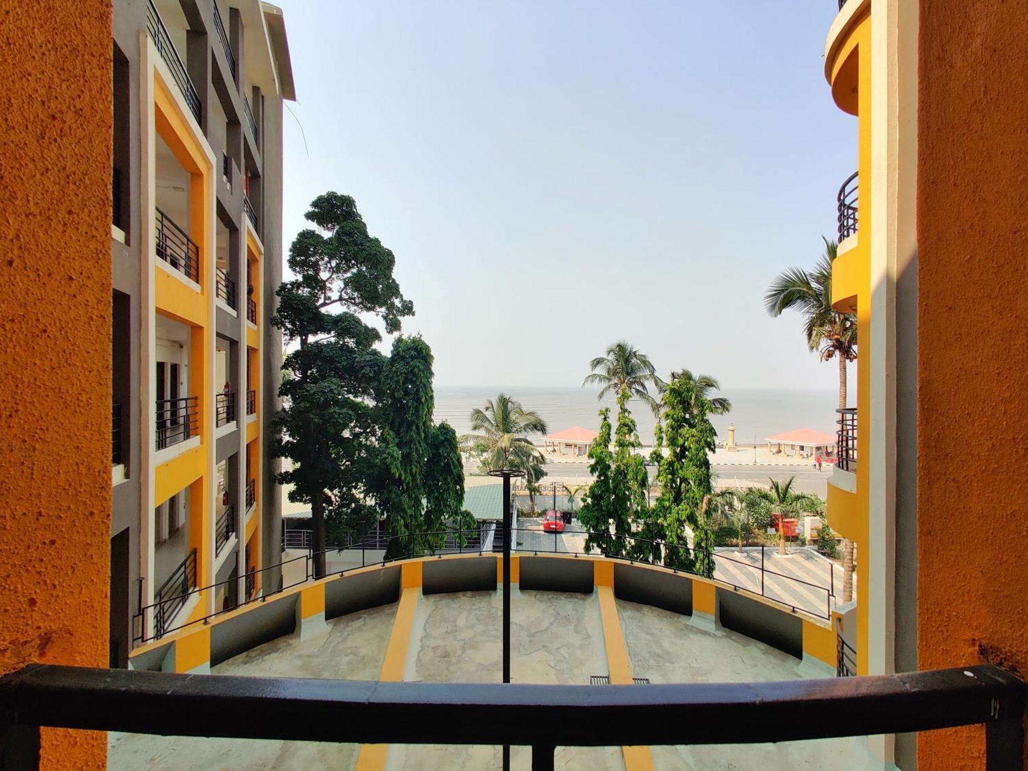 Golden Chariot Hotel Daman Zewnętrze zdjęcie