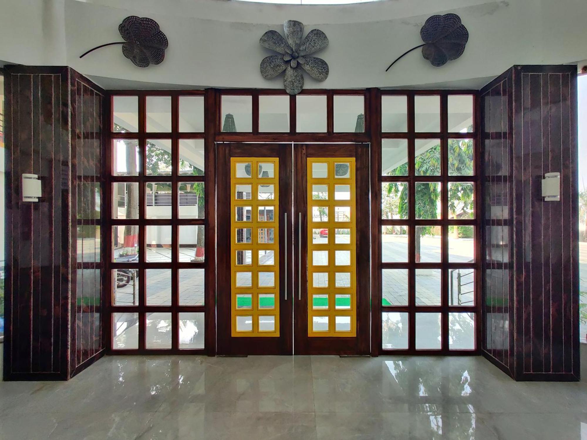 Golden Chariot Hotel Daman Zewnętrze zdjęcie