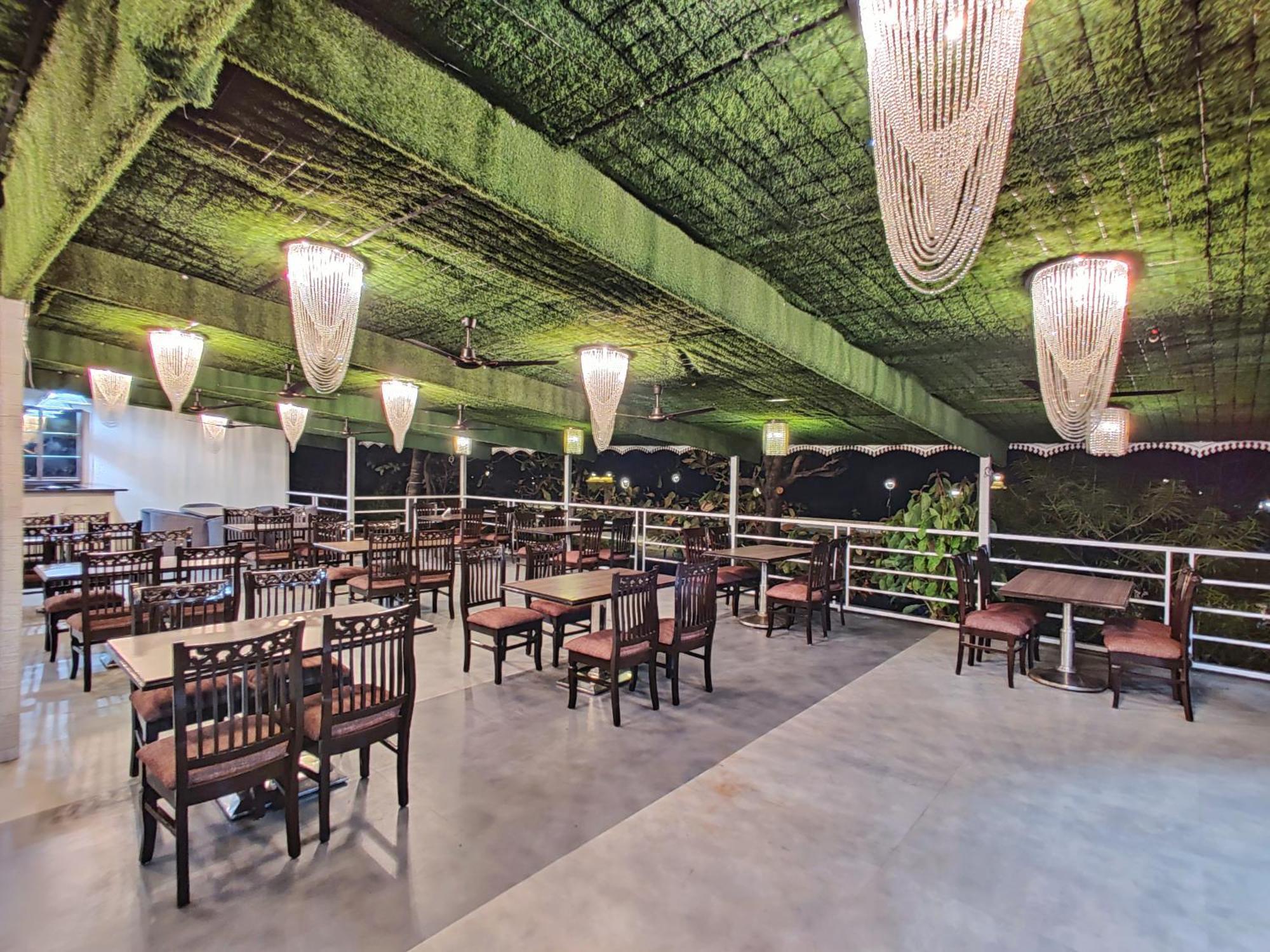Golden Chariot Hotel Daman Zewnętrze zdjęcie