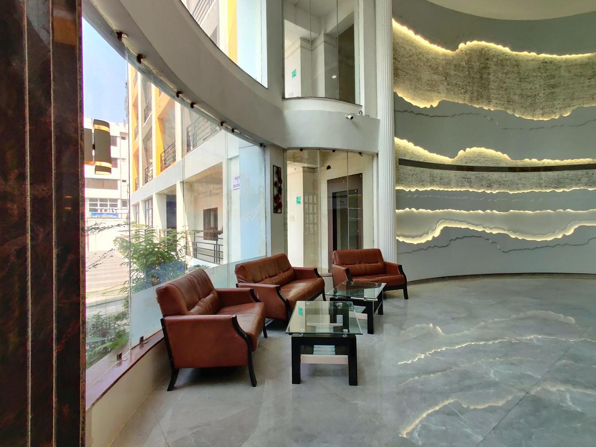 Golden Chariot Hotel Daman Zewnętrze zdjęcie