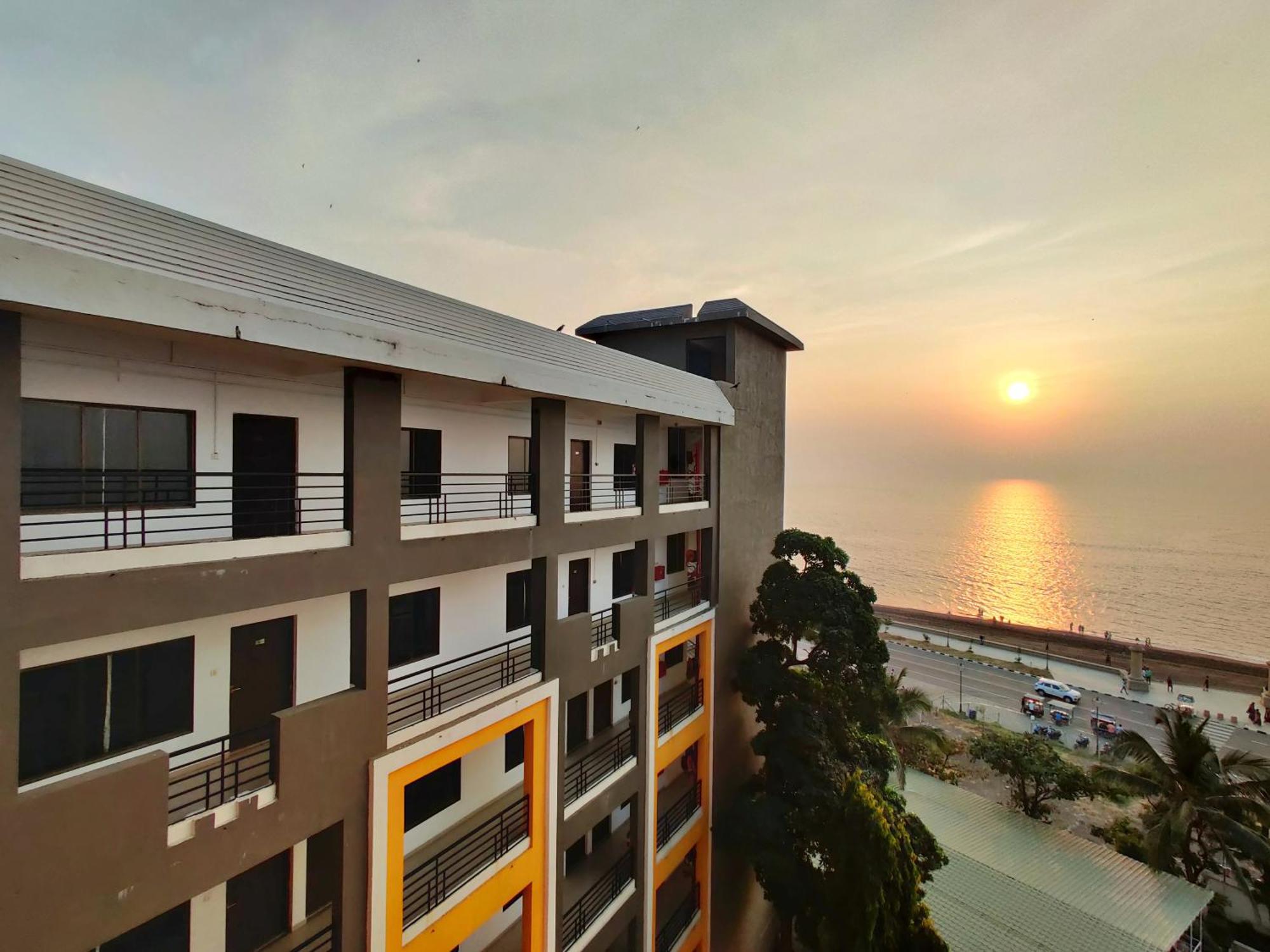 Golden Chariot Hotel Daman Zewnętrze zdjęcie